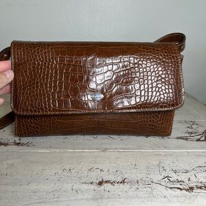 I Santi Brown Croc Embossed Leather Shoulder Bag Made in Italy